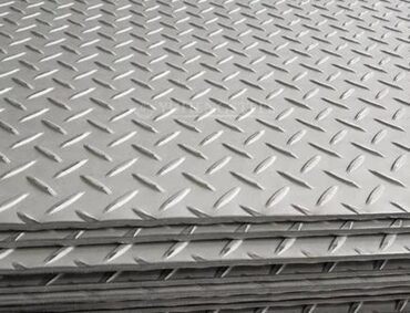 chequered-plates-thickness-4mm-size-4x16-ft